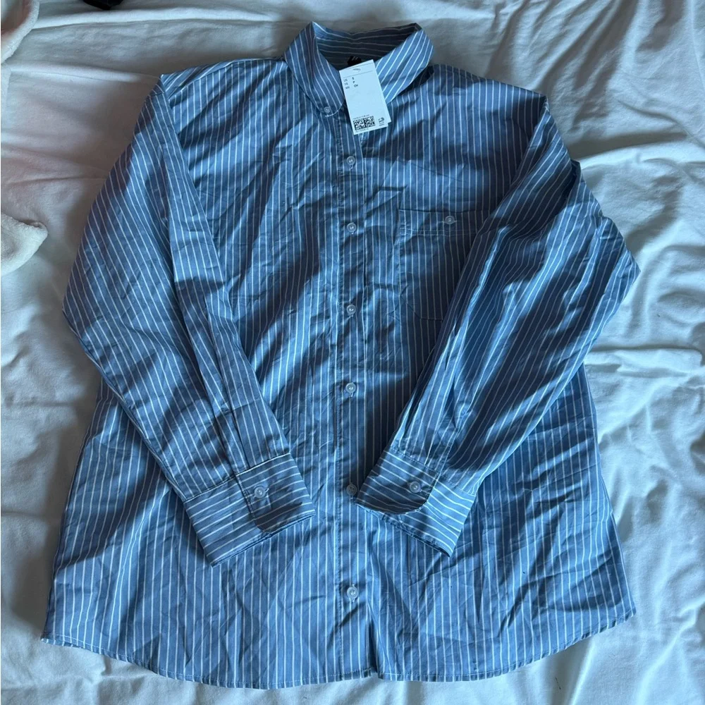 H&M Button up - Picture 1 of 3